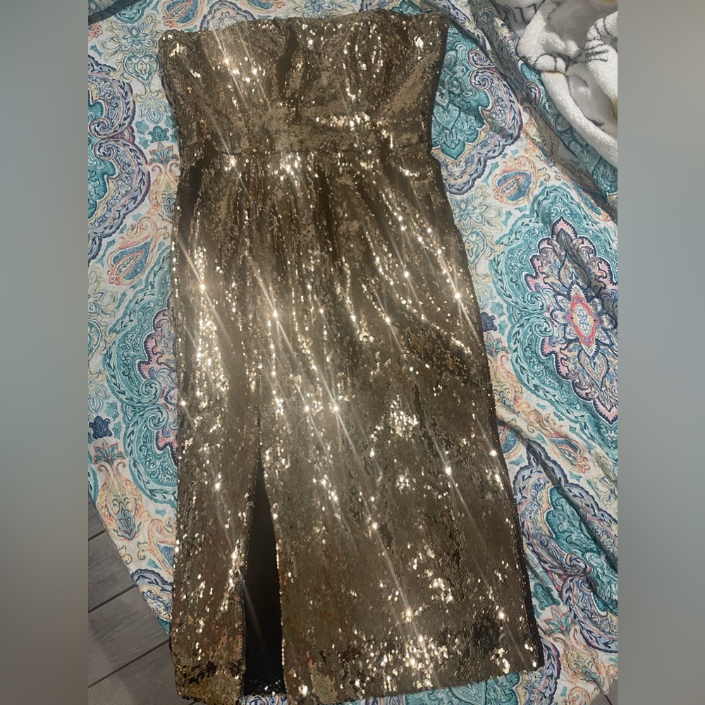 Dress the population gold sequin dress